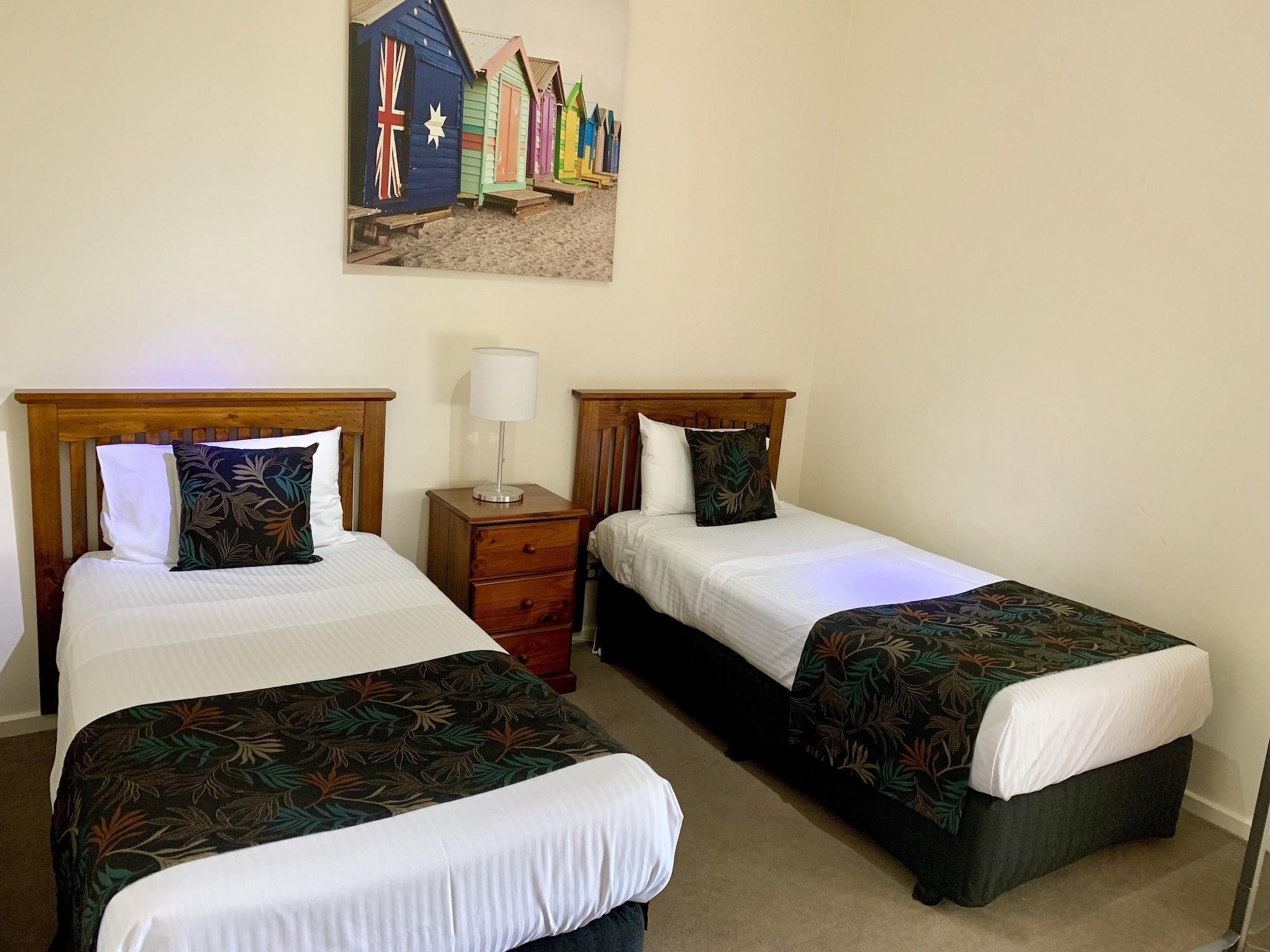 Ensenada Motor Inn And Suites Adelaïde Extérieur photo