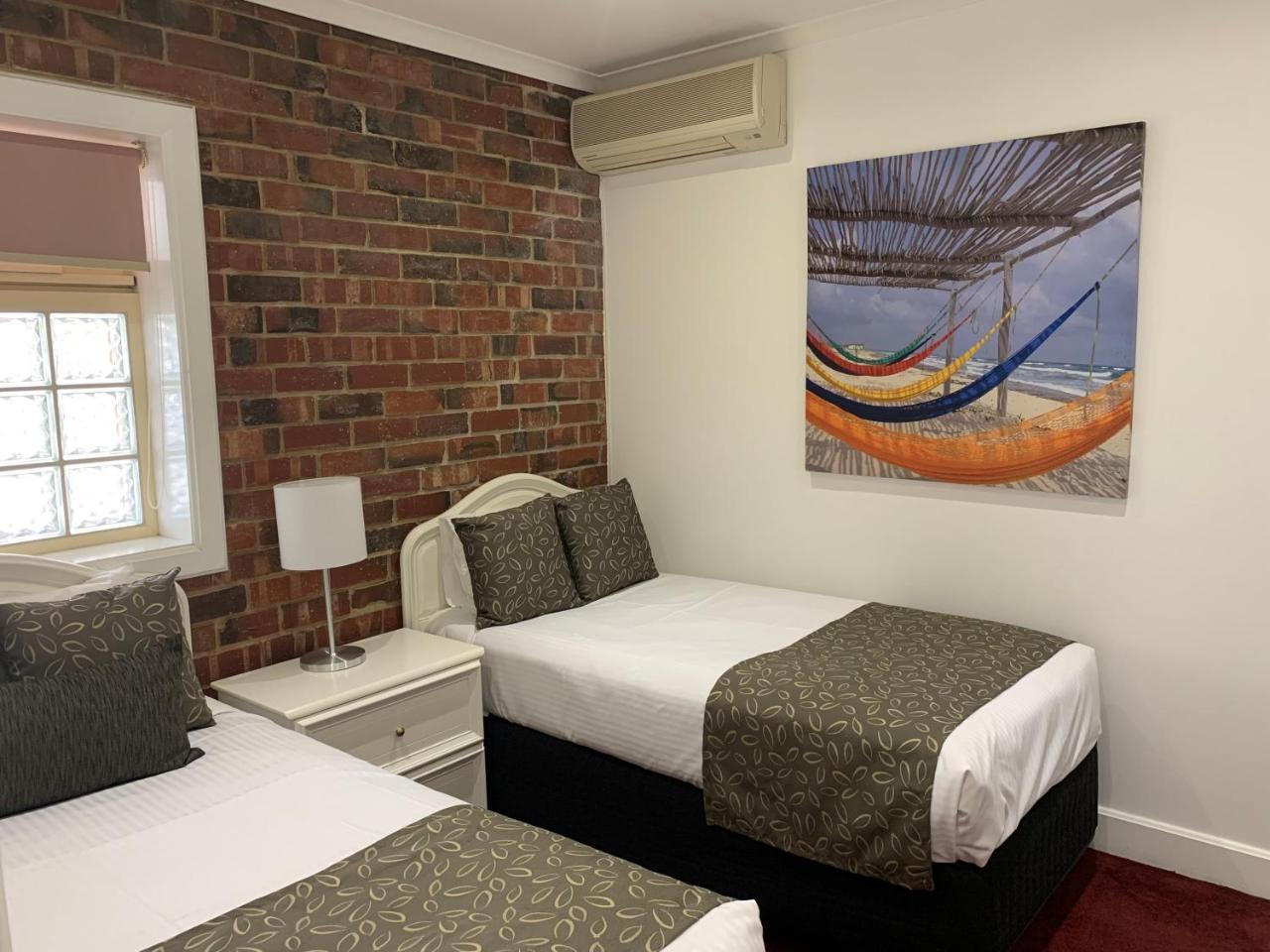 Ensenada Motor Inn And Suites Adelaïde Extérieur photo